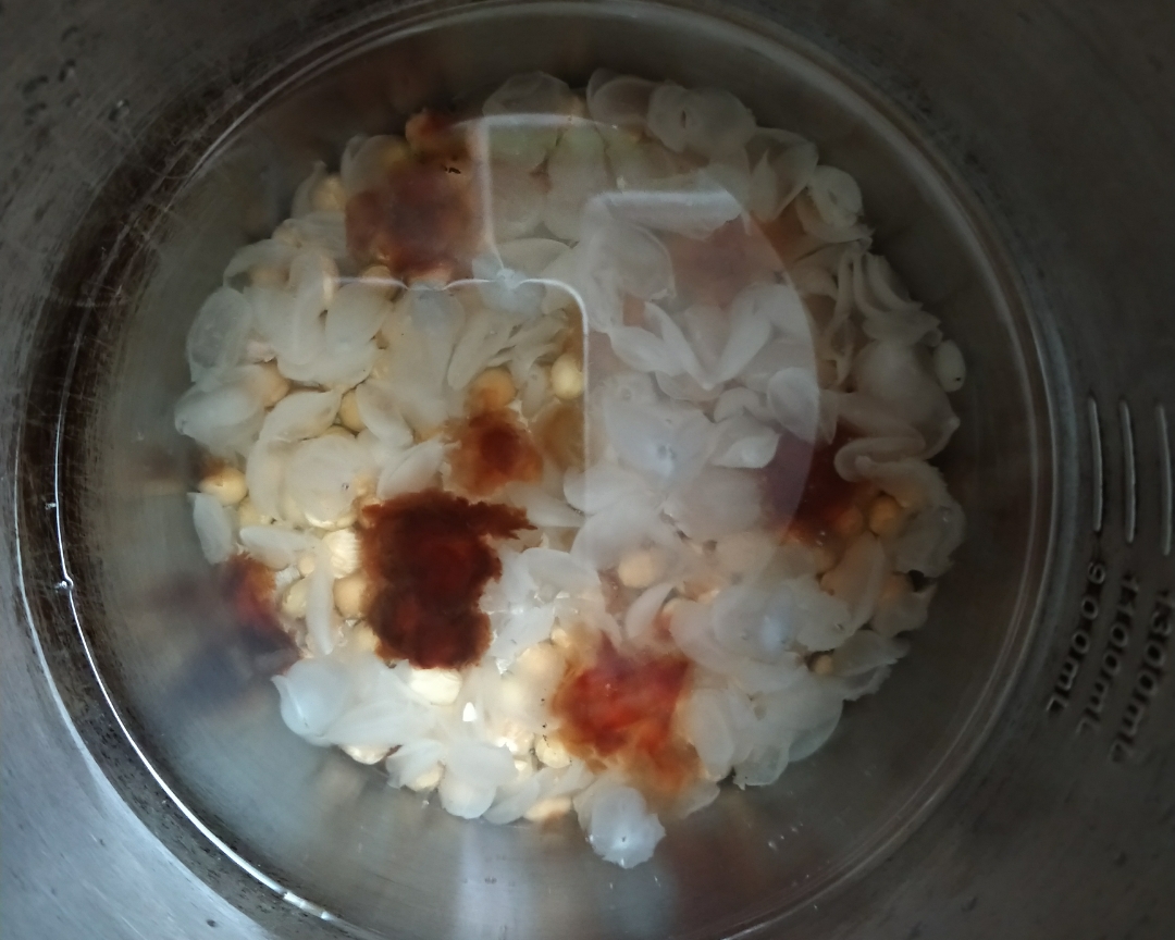 豆漿機桃膠皁角米美容豆漿的做法 步骤4