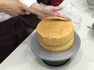 模擬榴蓮造型蛋糕製作教程~火爆了的做法 步骤1