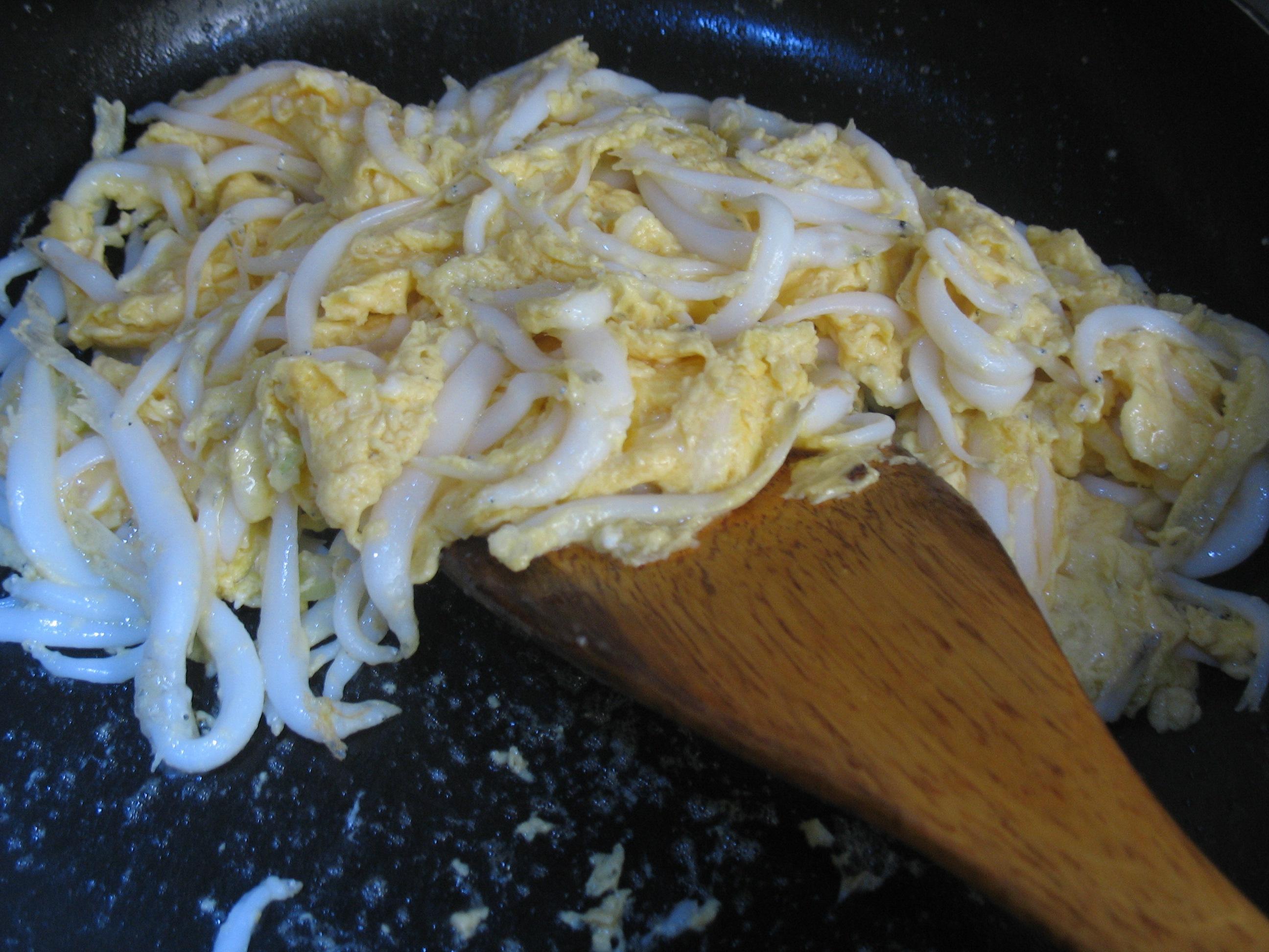 銀魚炒蛋的做法 步骤6