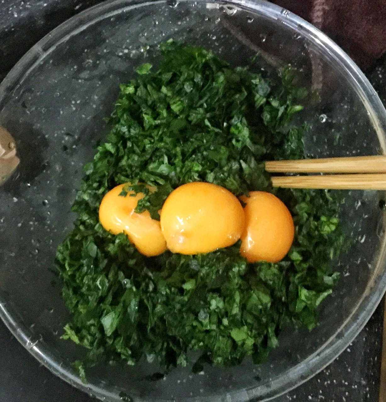 菠菜雞蛋三文魚卷的做法 步骤2
