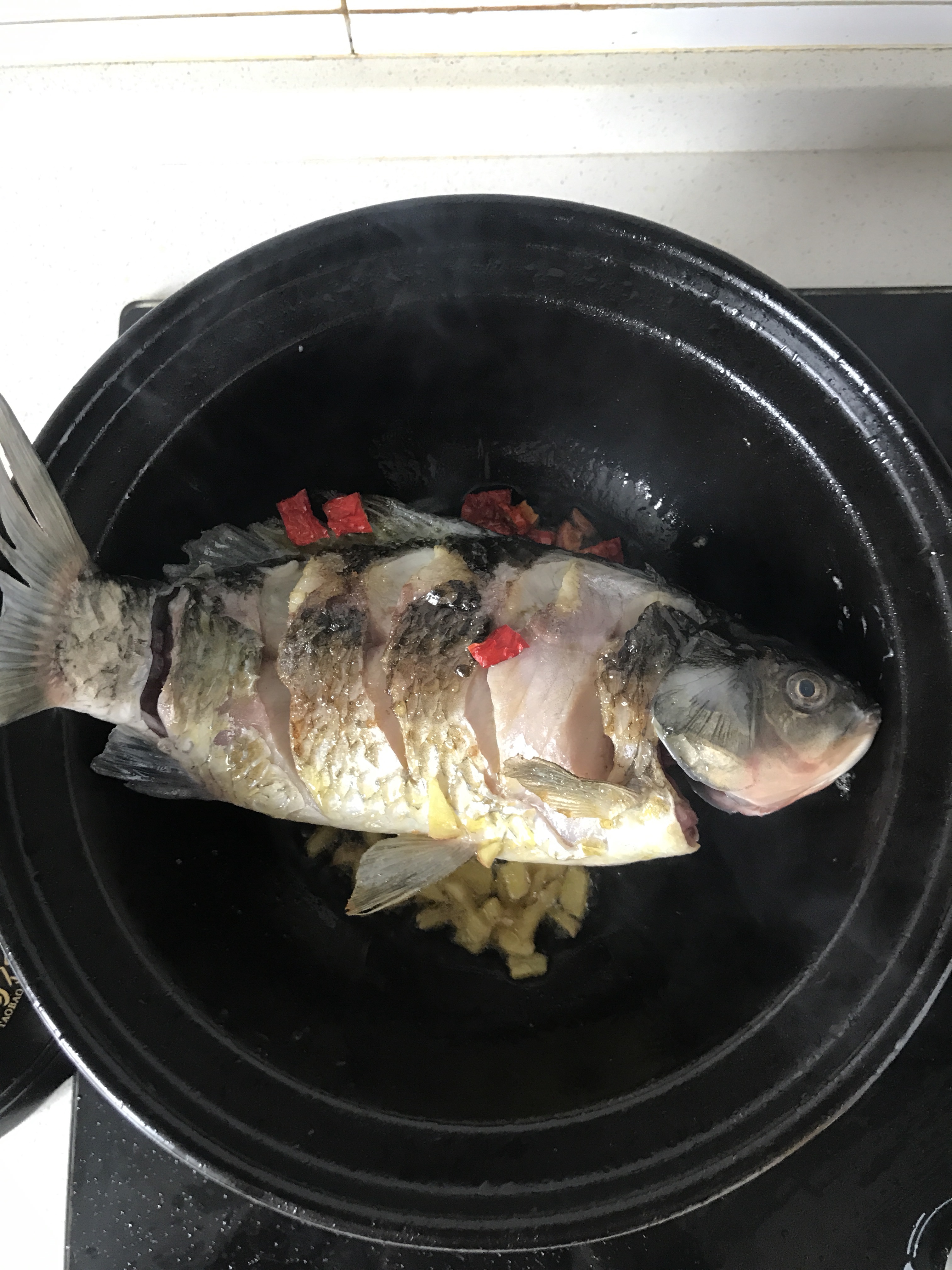 紅燒鯽魚的做法 步骤3