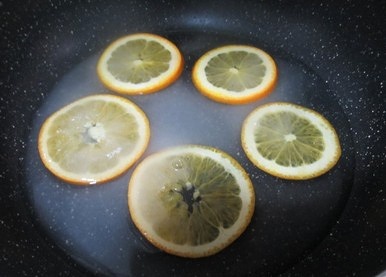 香橙戚風捲的做法 步骤1