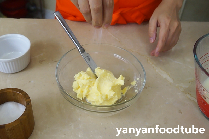 家庭自制黃油和酪乳 Homemade Butter and Butter Milk的做法 步骤5