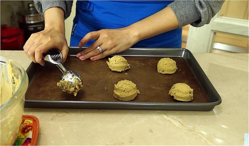 巧克力曲奇餅乾 Chocolate Chip Cookies的做法 步骤3