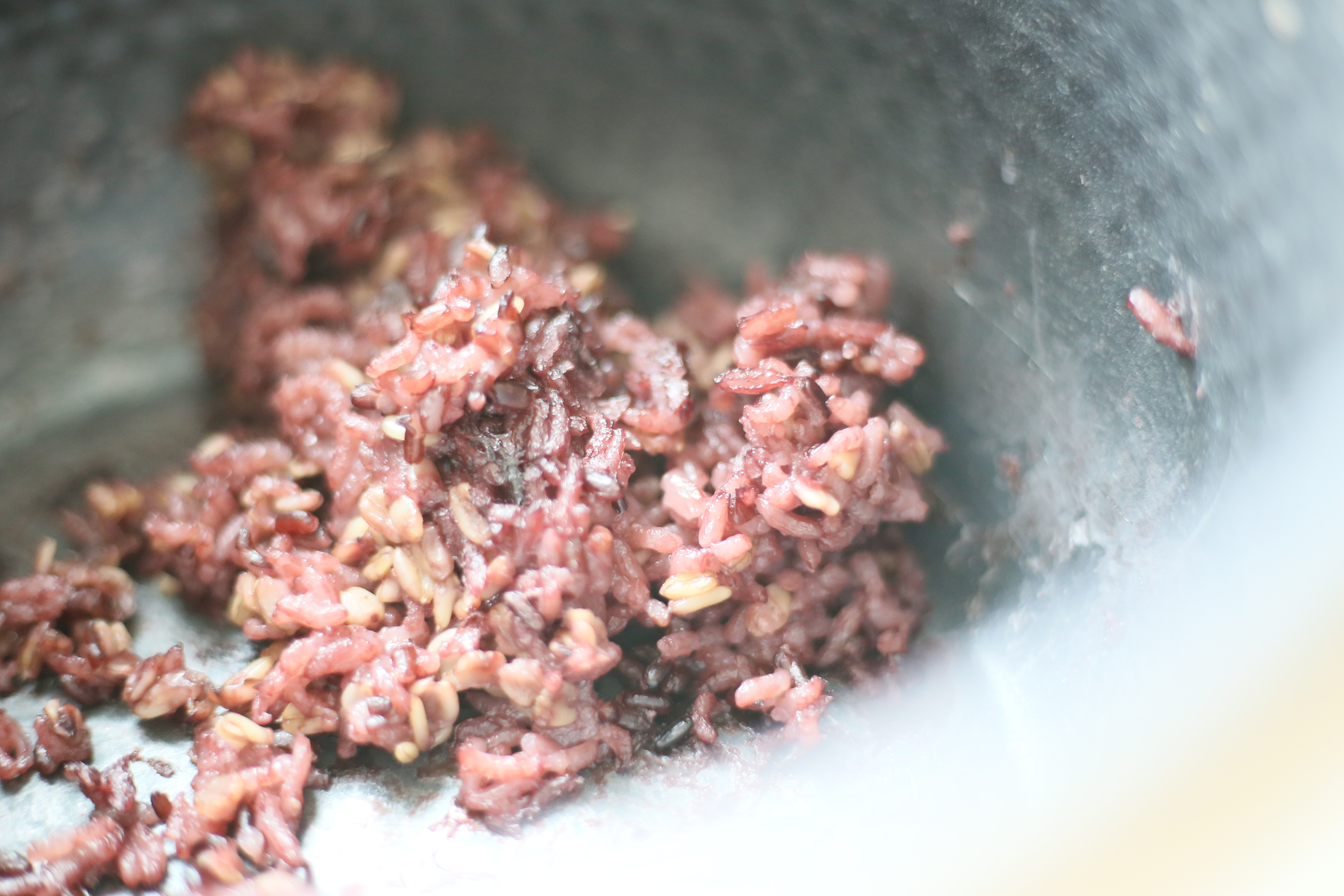 黑米燕麥蛋包飯卷的做法 步骤2