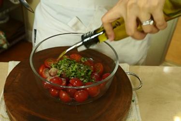 鱈魚什錦沙拉 Codfish with Salad的做法 步骤1