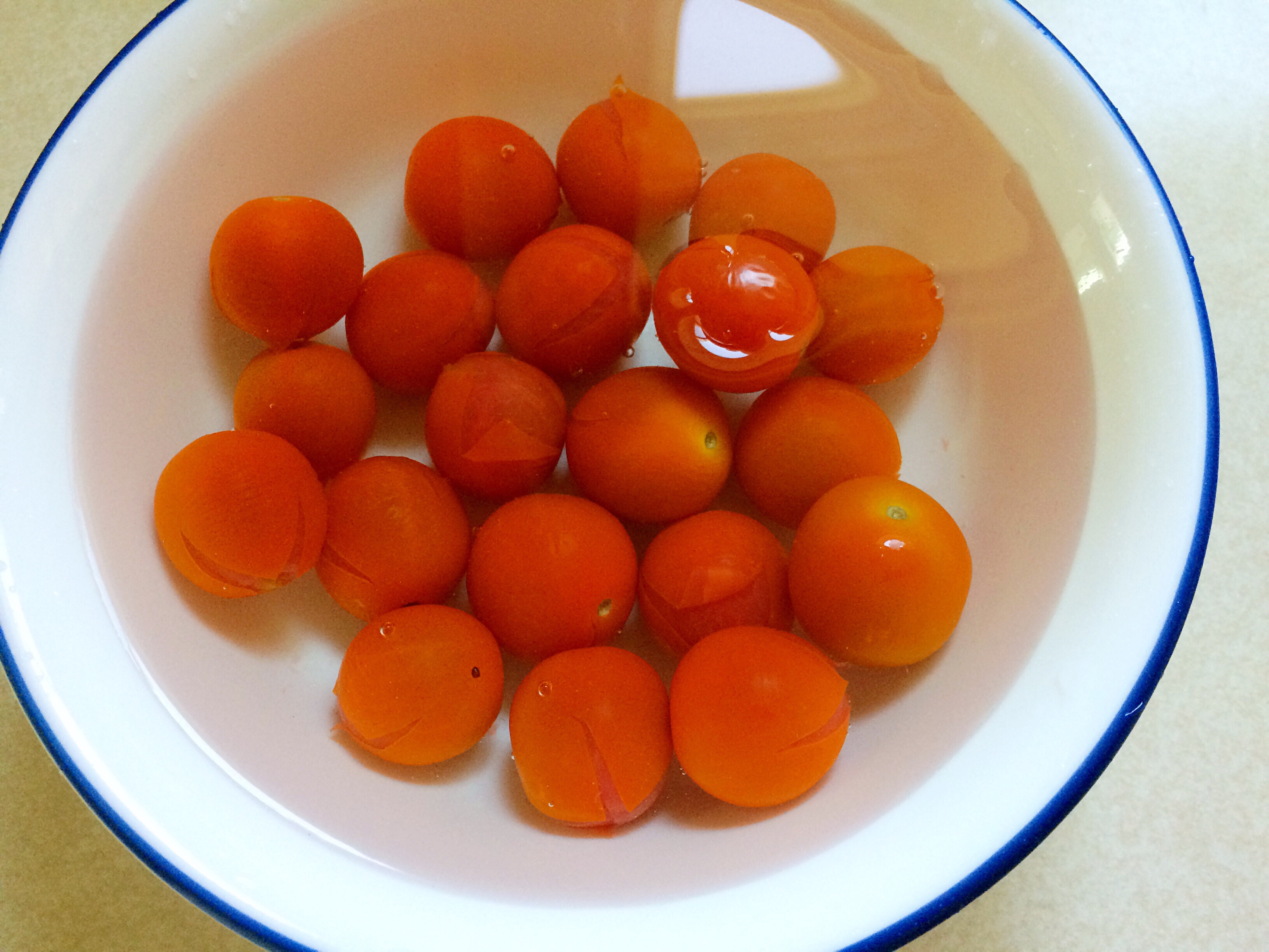 酸酸甜甜的醋漬小番茄【孤獨的美食家】的做法 步骤6