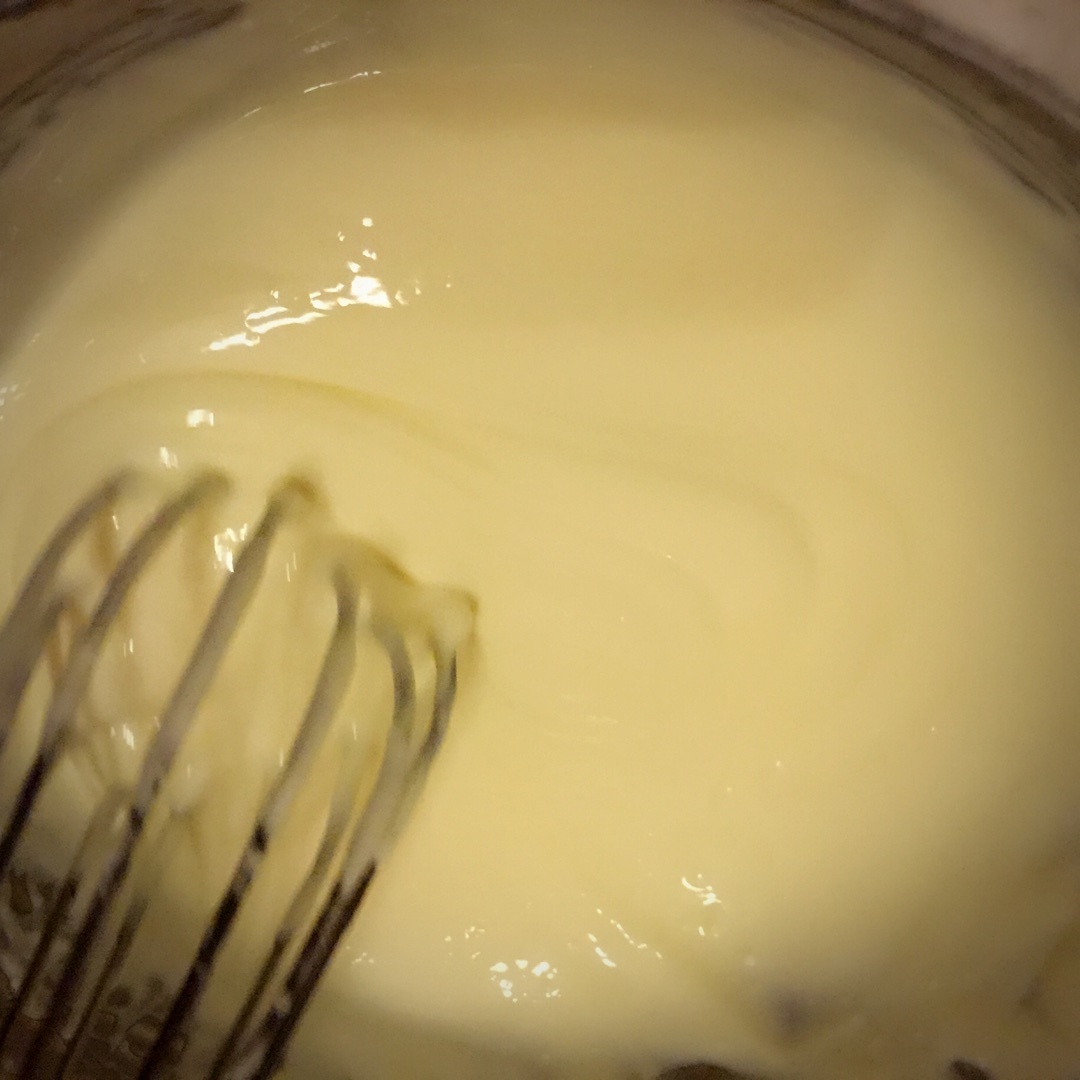完美輕乳酪芝士蛋糕（不開裂、不回縮、不收腰、入口即融）的做法 步骤2