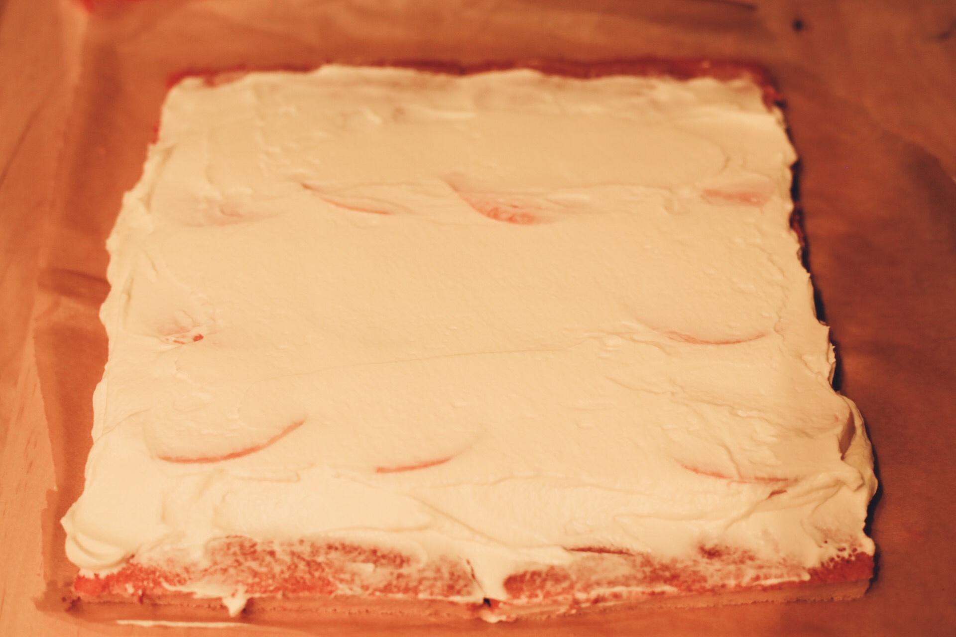 粉嫩水蜜桃蛋糕卷—摩飛廚師機的做法 步骤14