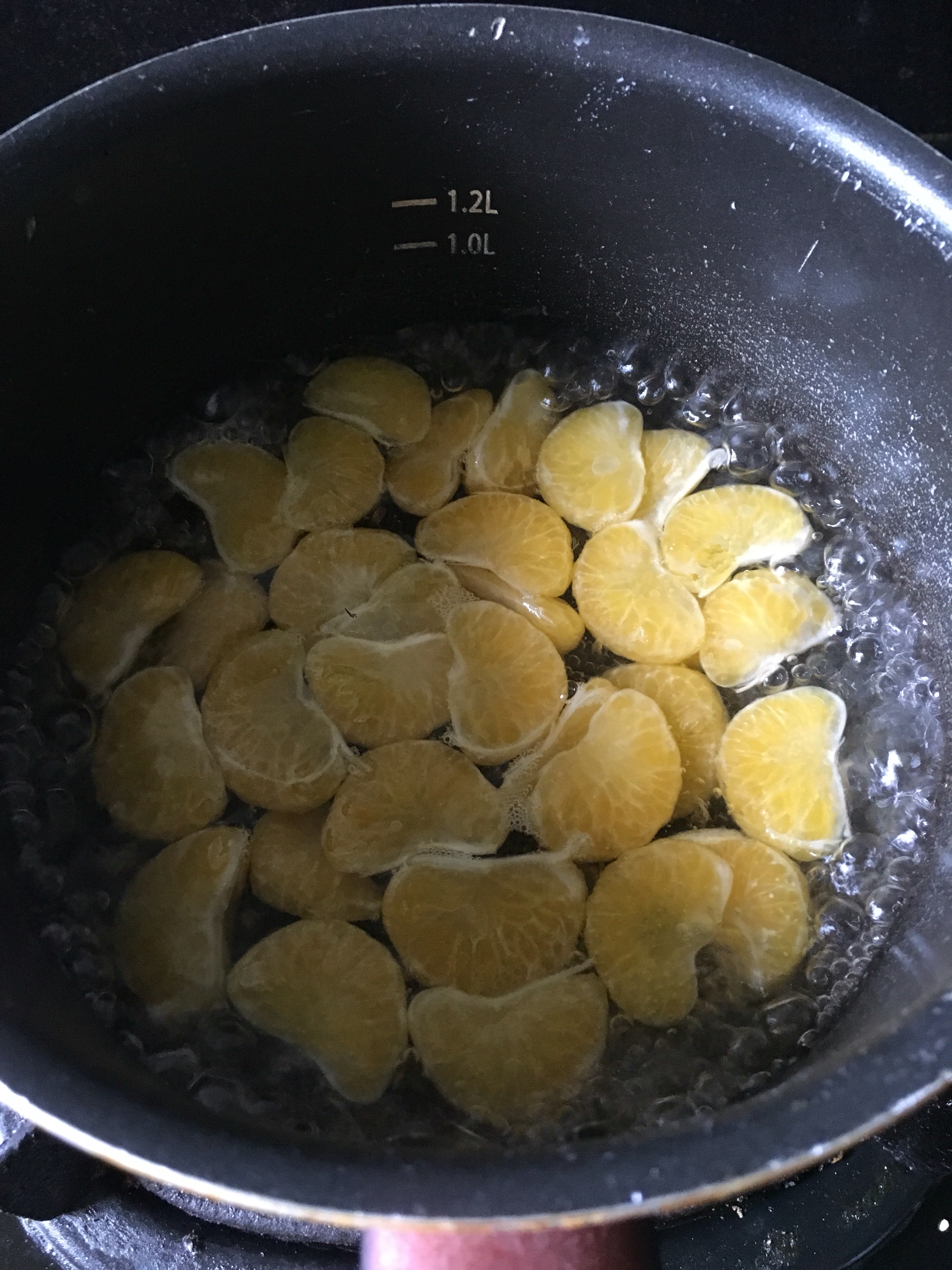 最簡單的橘子（桔子）罐頭的做法 步骤1