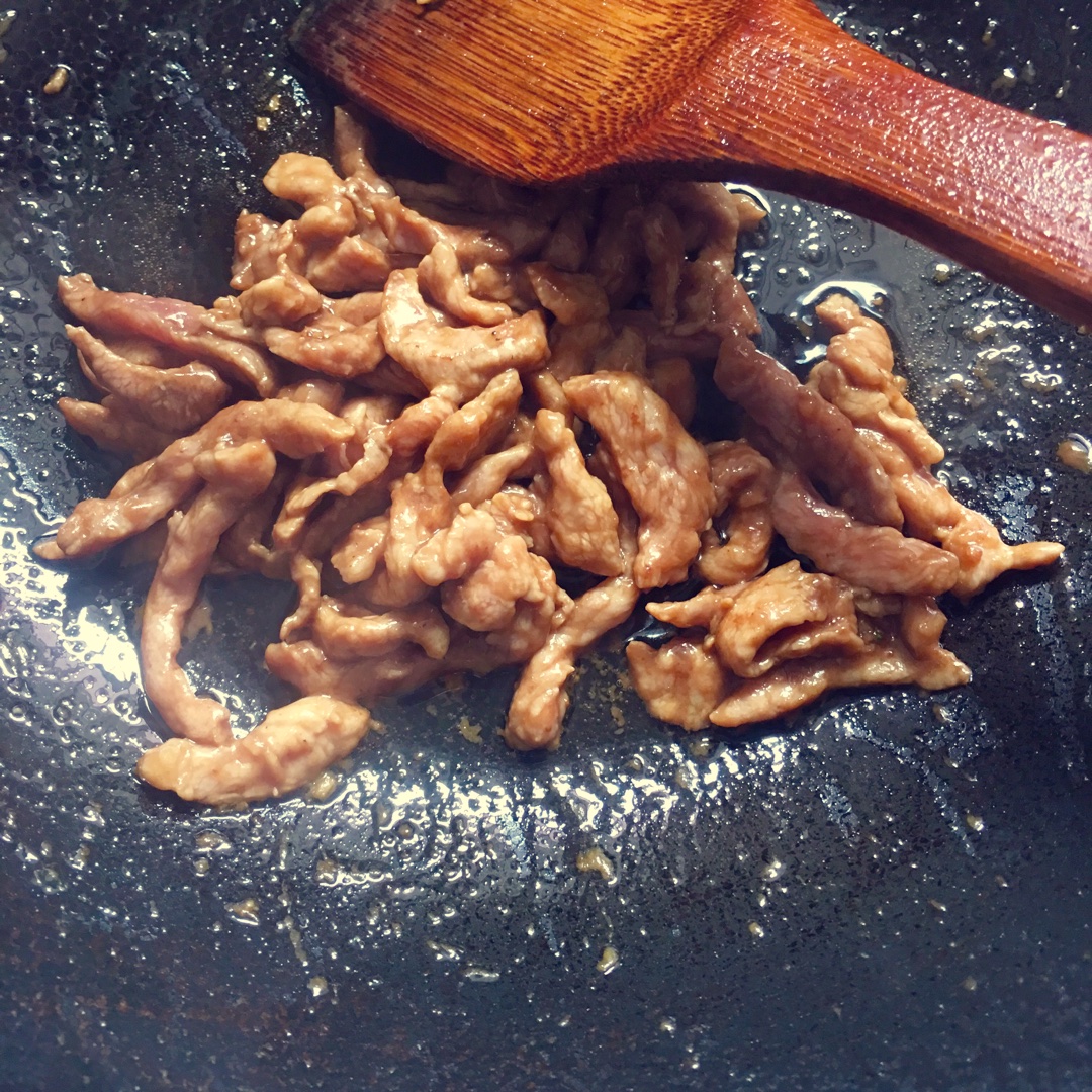 西蘭花醬肉絲的做法 步骤4