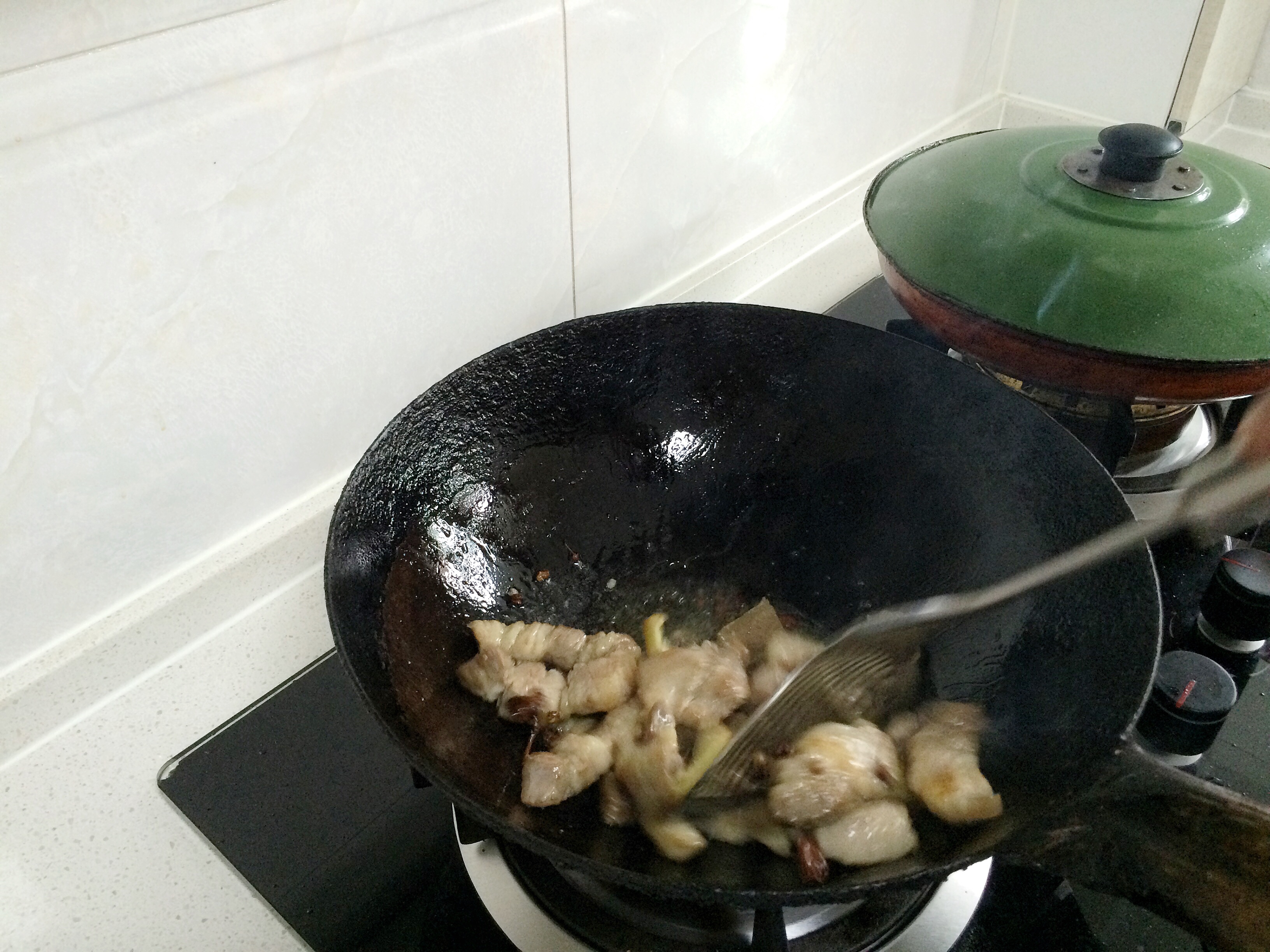 雞腿蘑燉土豆—老爸家常菜的做法 步骤5