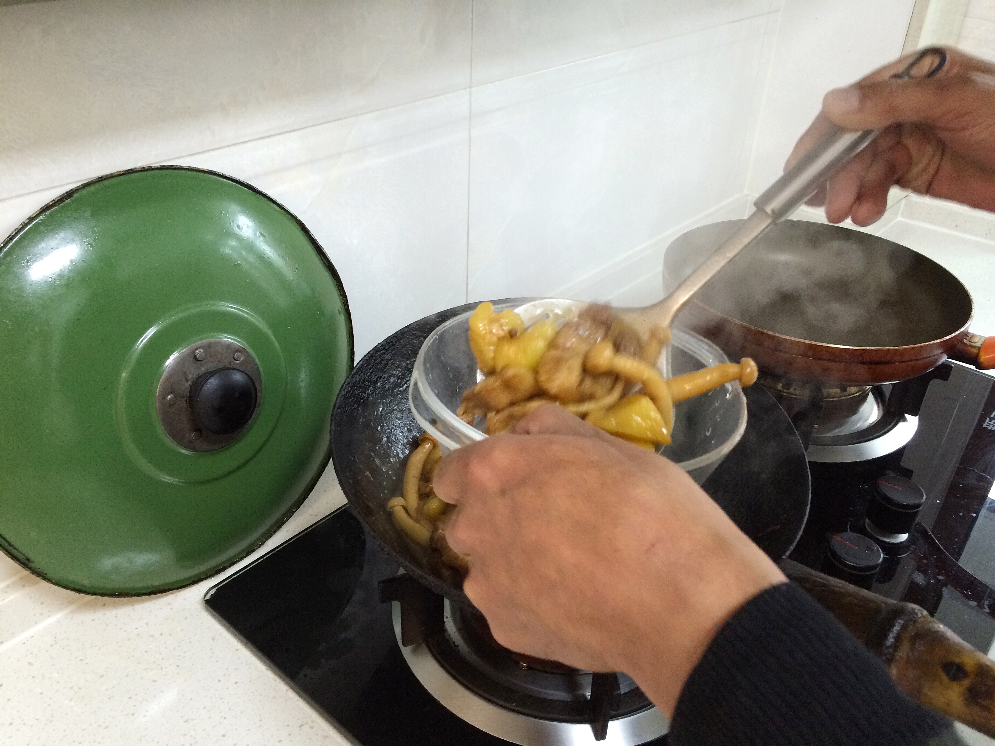 雞腿蘑燉土豆—老爸家常菜的做法 步骤10