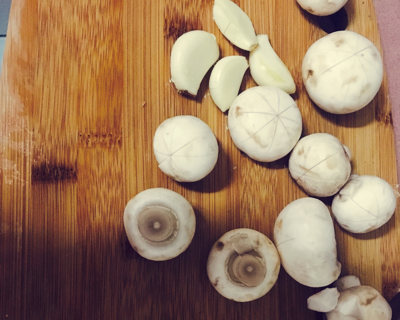 香煎雙孢菇的做法 步骤1