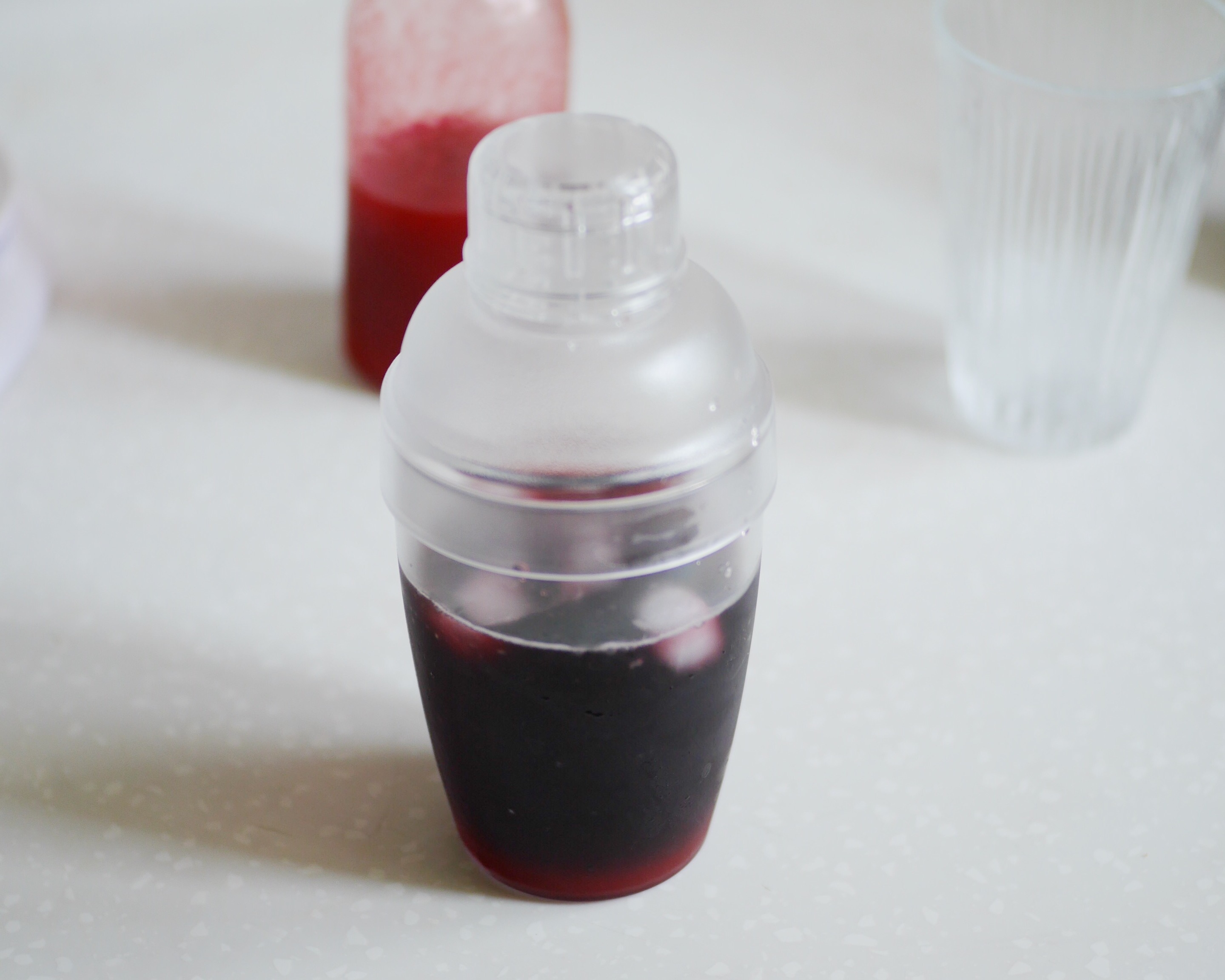 【紅莓葡萄洛神花冰搖茶】神似冰搖紅莓黑加侖，附紅莓糖漿的做法(⁎⁍̴̛ᴗ⁍̴̛⁎)的做法 步骤8