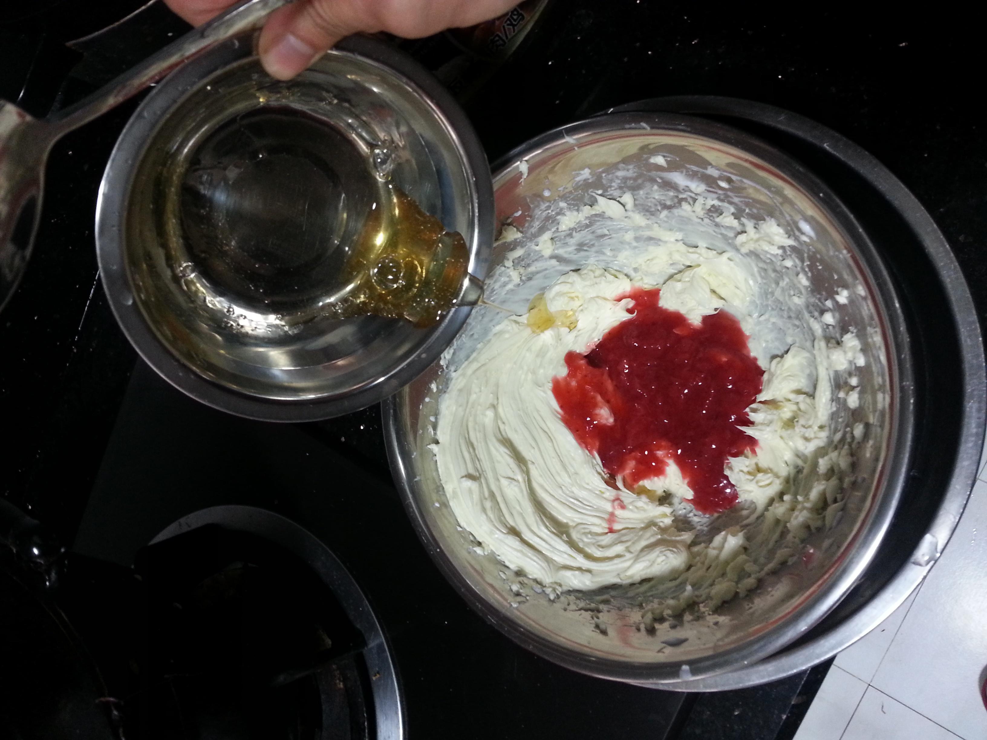 草莓凍芝士蛋糕的做法 步骤10
