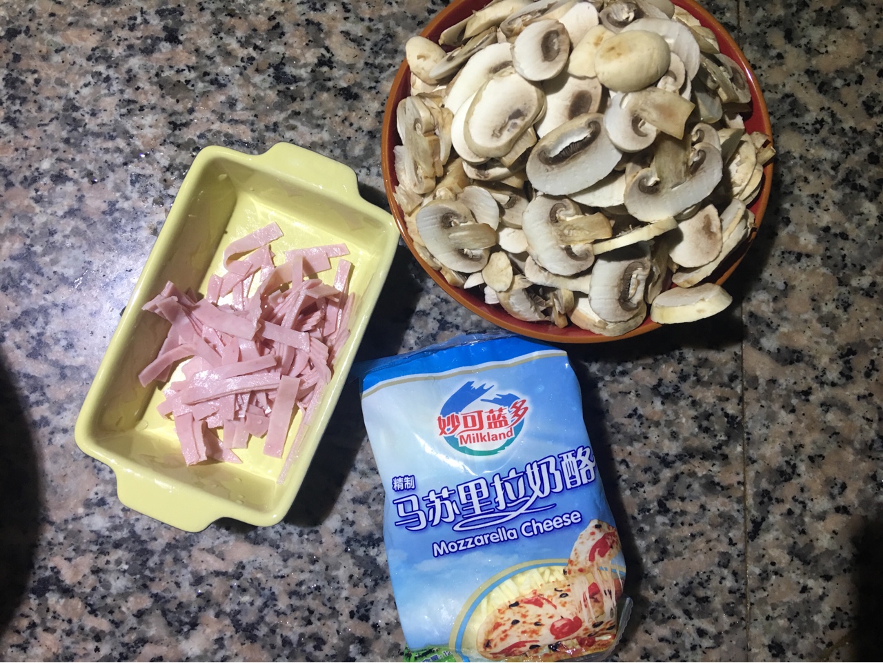 【烤箱菜】芝士焗蘑菇的做法 步骤1