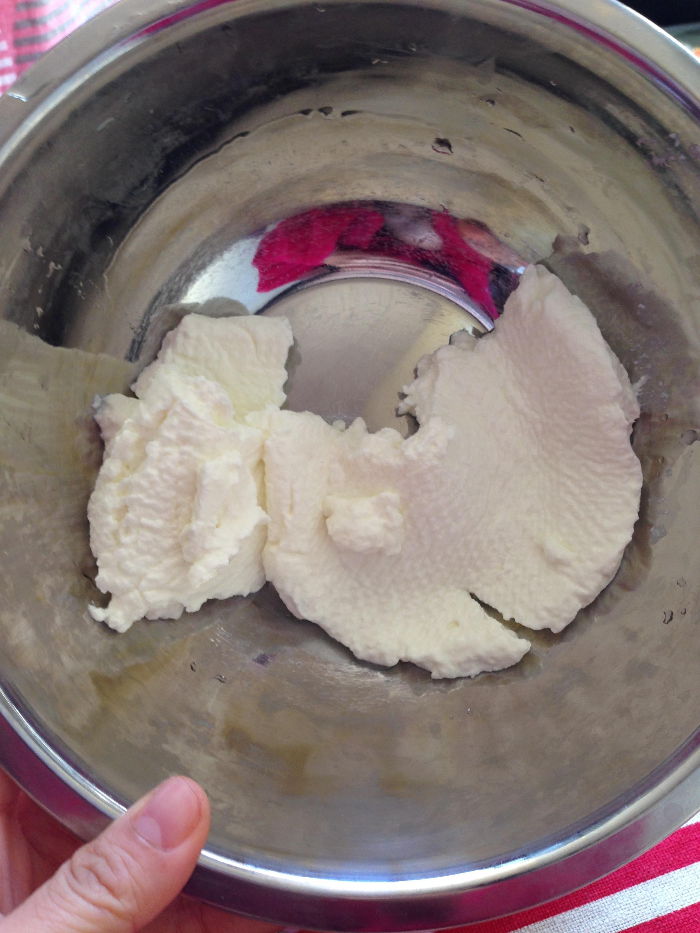 超好味的免烤酸奶慕斯塔的做法 步骤7