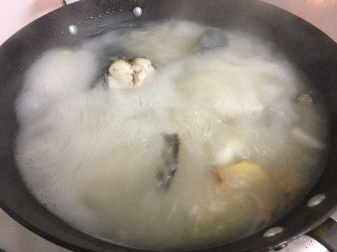 清淡魚湯涮鍋的做法 步骤7