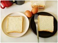 【1分鐘雞蛋三明治】微波懶人早餐的做法 步骤1
