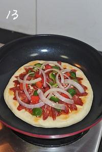 平底鍋脆底香腸披薩的做法 步骤13