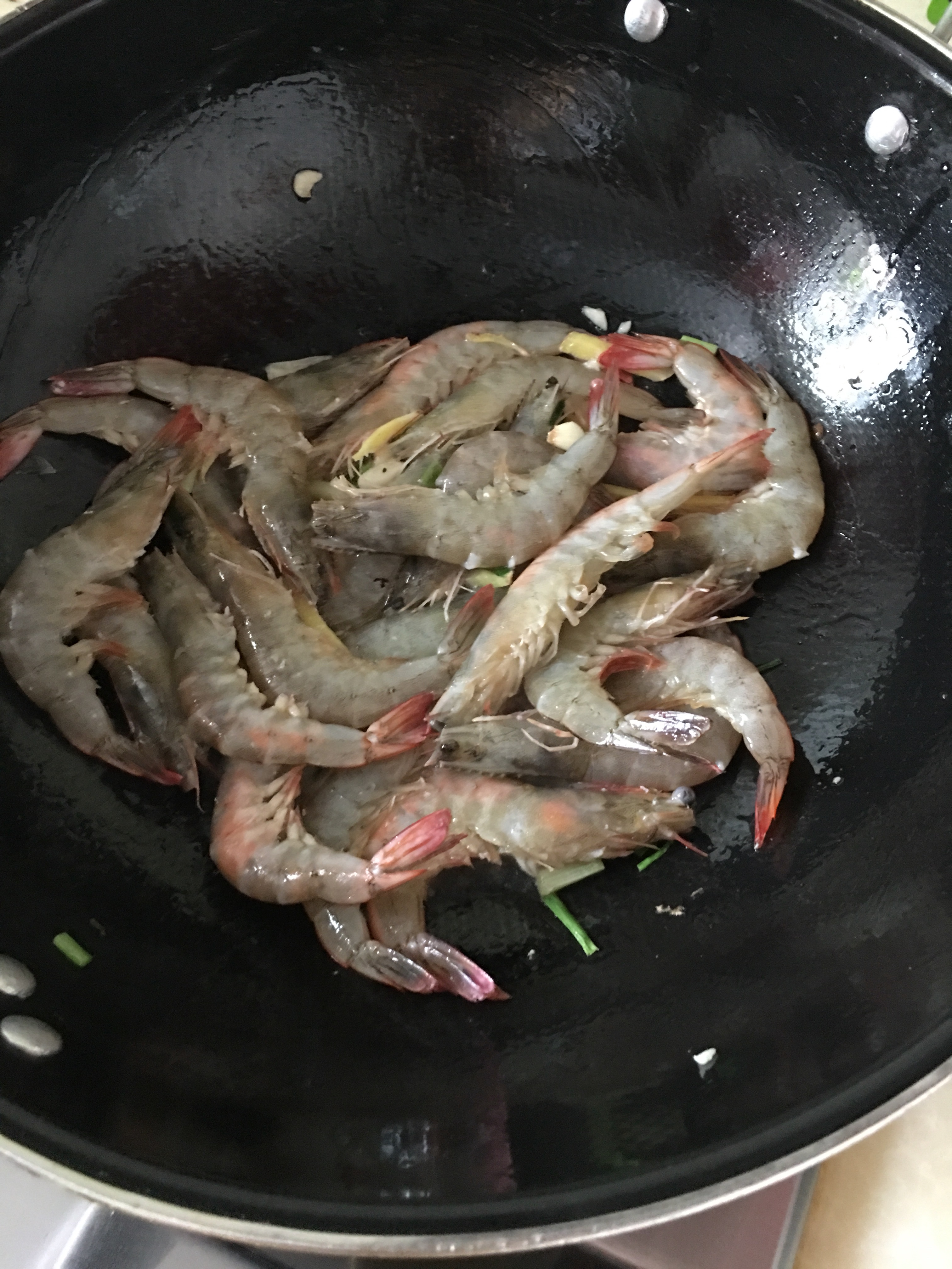 紅燒基圍蝦的做法 步骤2