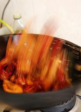 紅袍辣子蝦的做法 步骤7