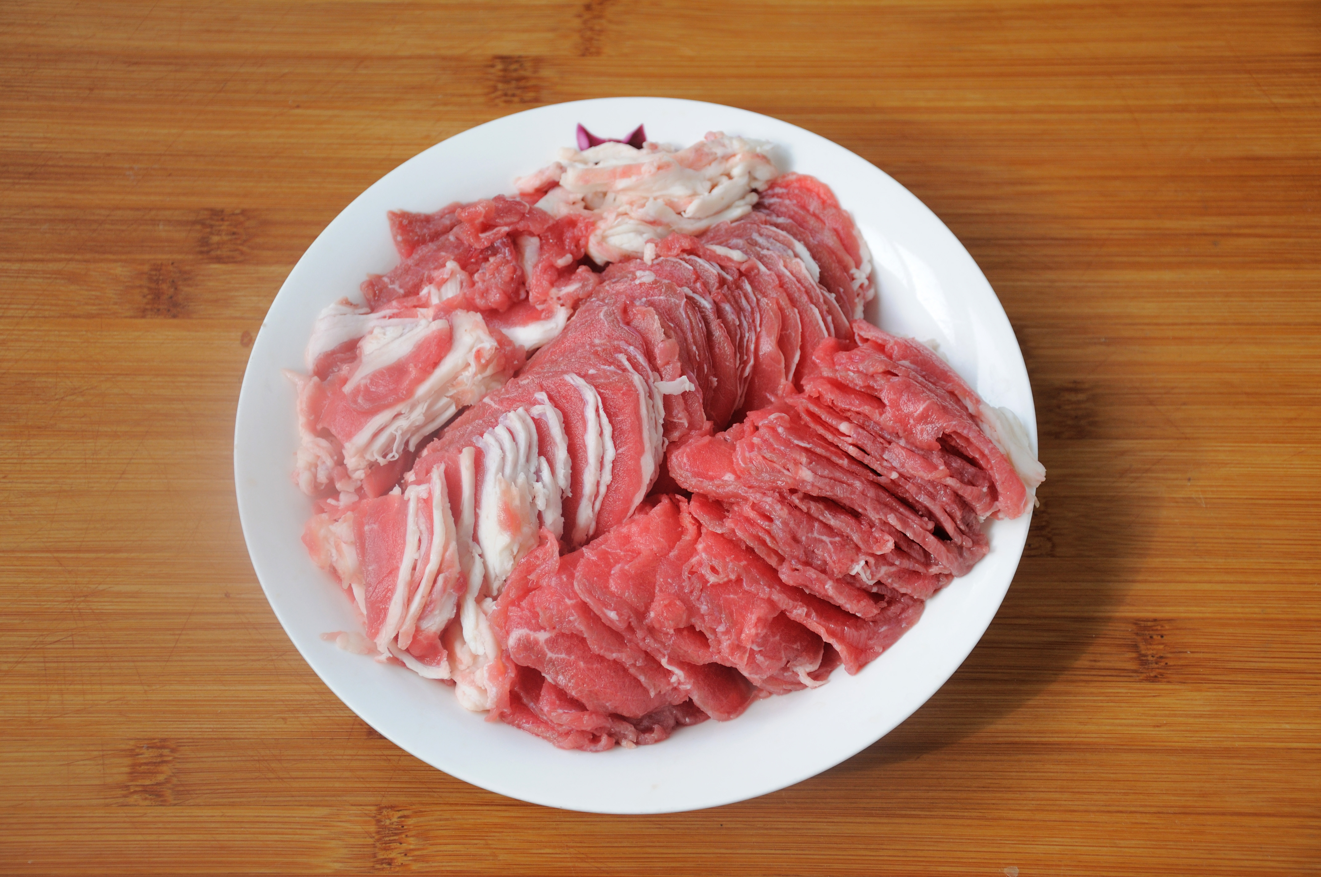 河南滷麪的家常做法 豫菜經典 簡單易上手的蒸麪條 清真牛肉版的做法 步骤1