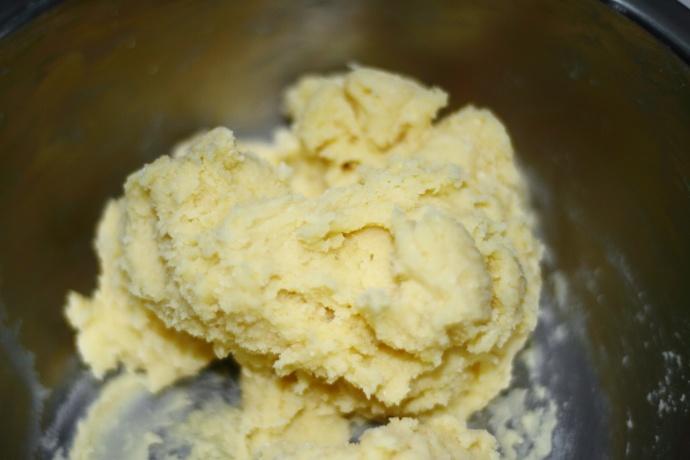 甜脆酥的黃油曲奇餅乾的做法 步骤3