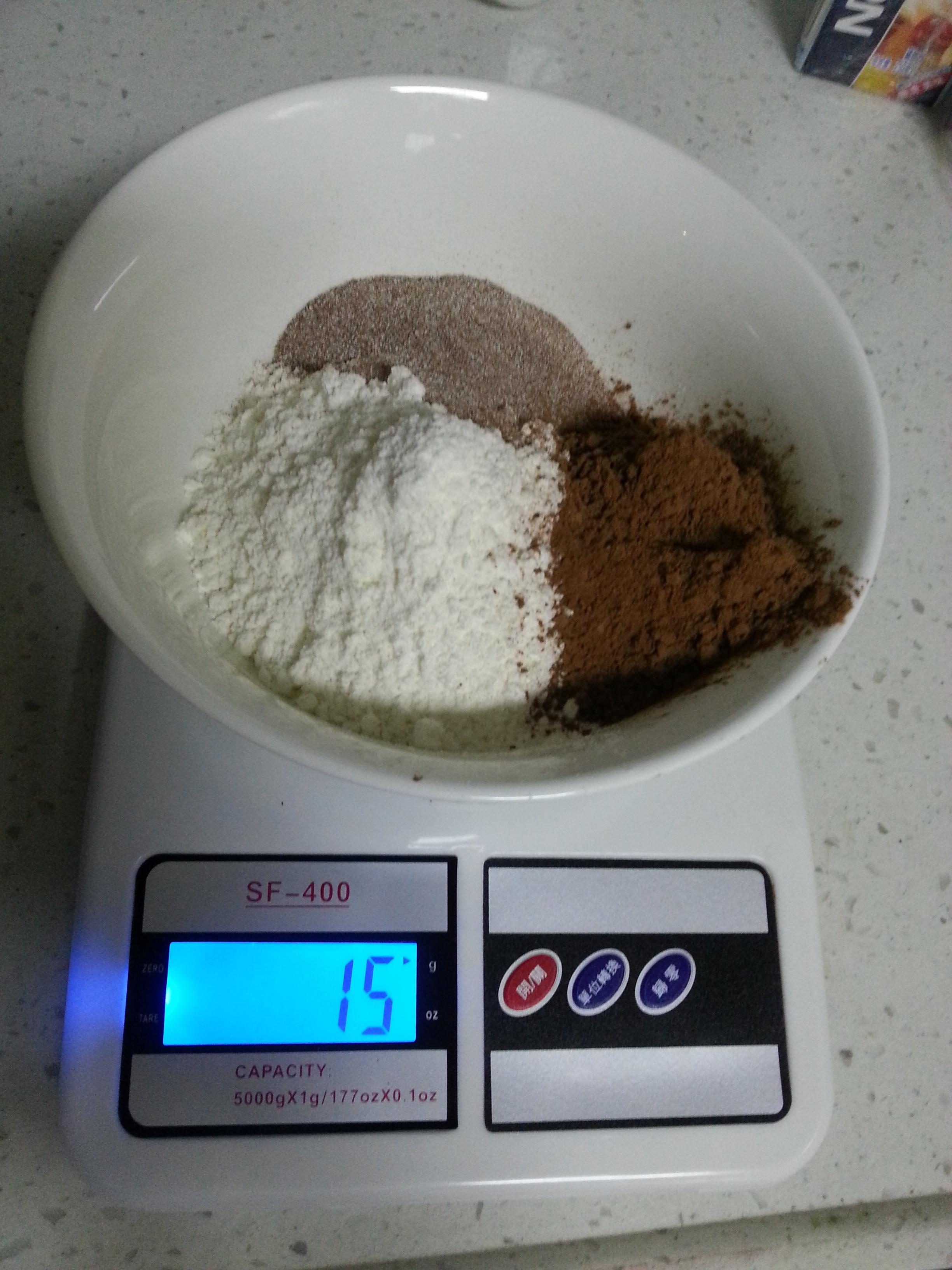 提拉米蘇（巧克力海綿蛋糕版）的做法 步骤4