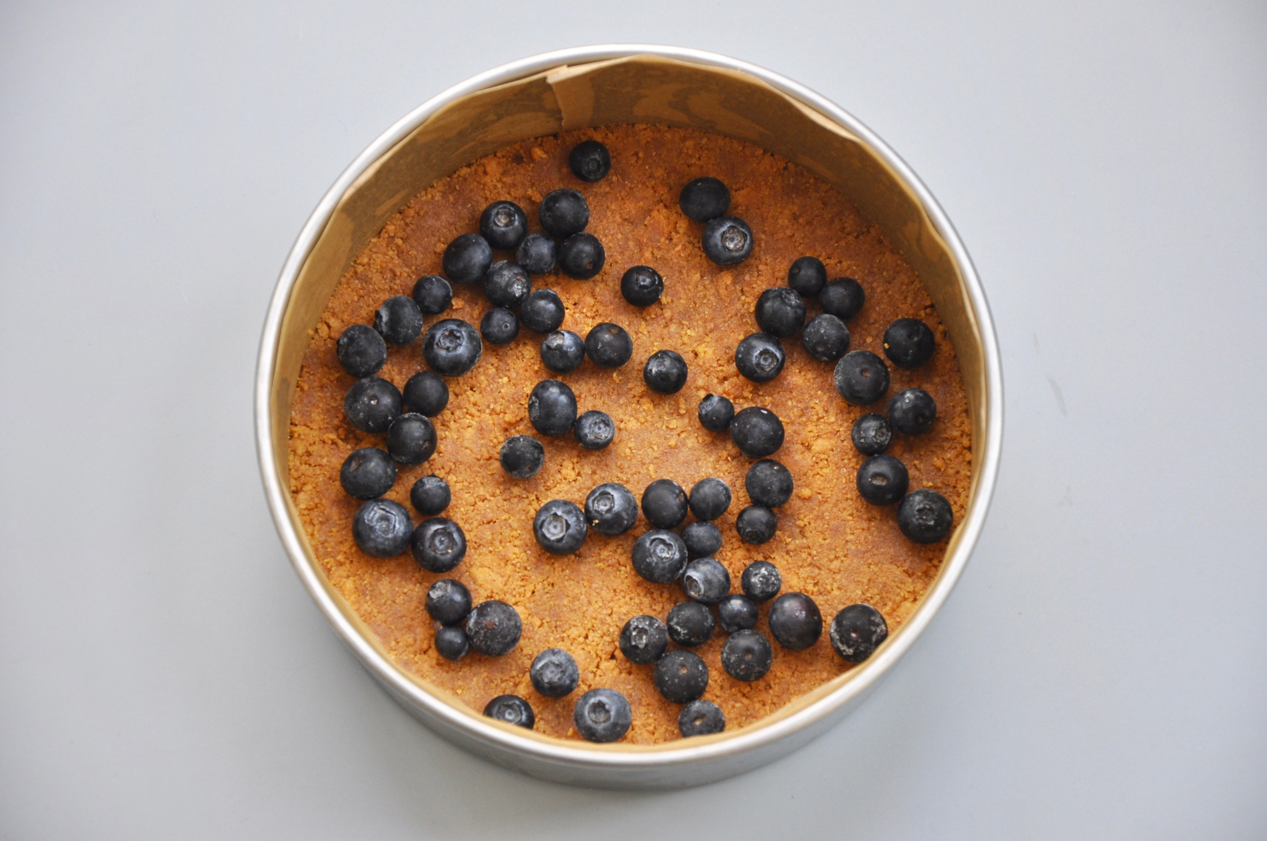 Kiri奶油芝士食譜——藍莓重芝士蛋糕的做法 步骤4