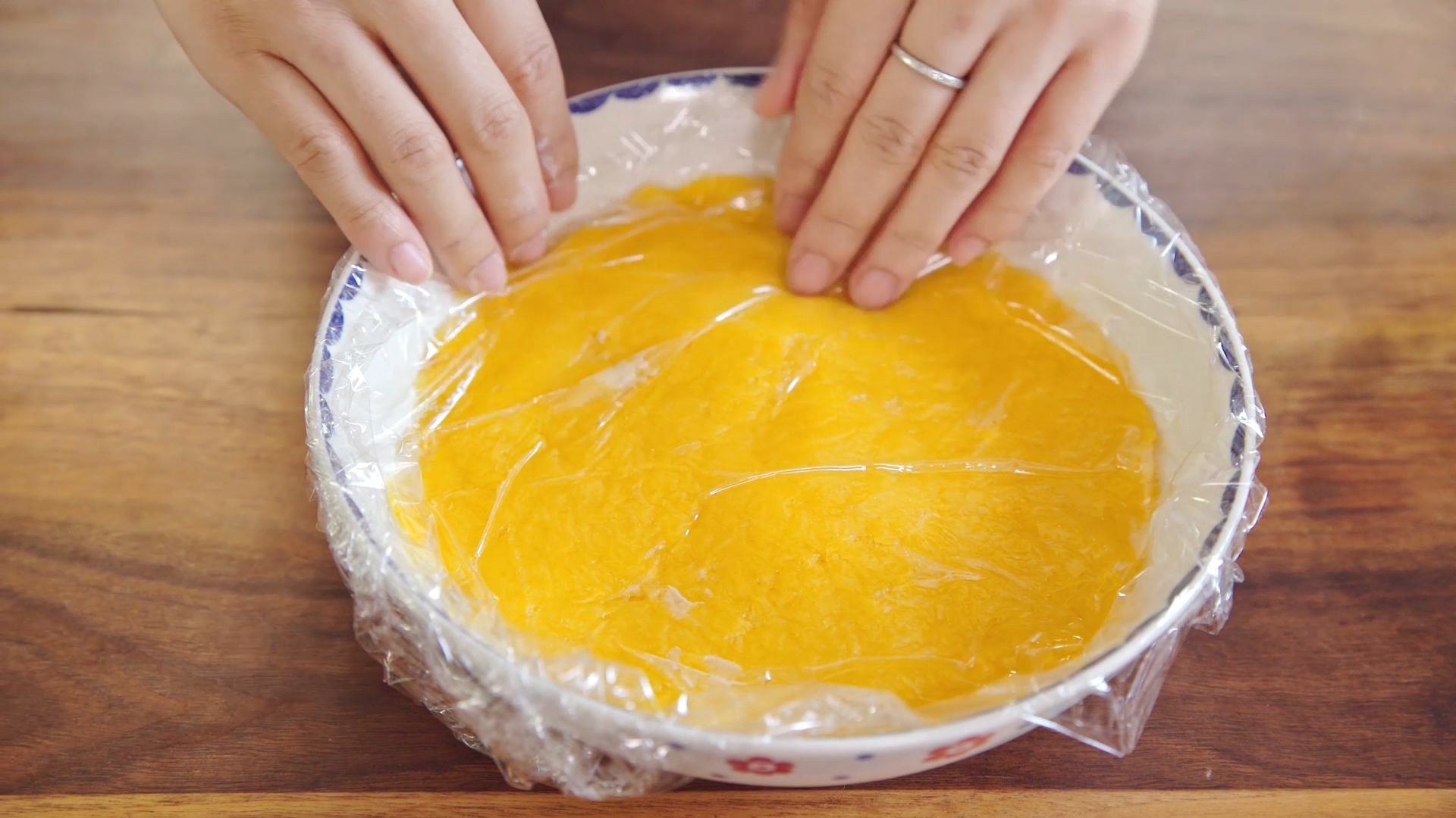 流心奶黃月餅（無吉士粉/轉化糖漿版本）【曼食慢語】的做法 步骤12