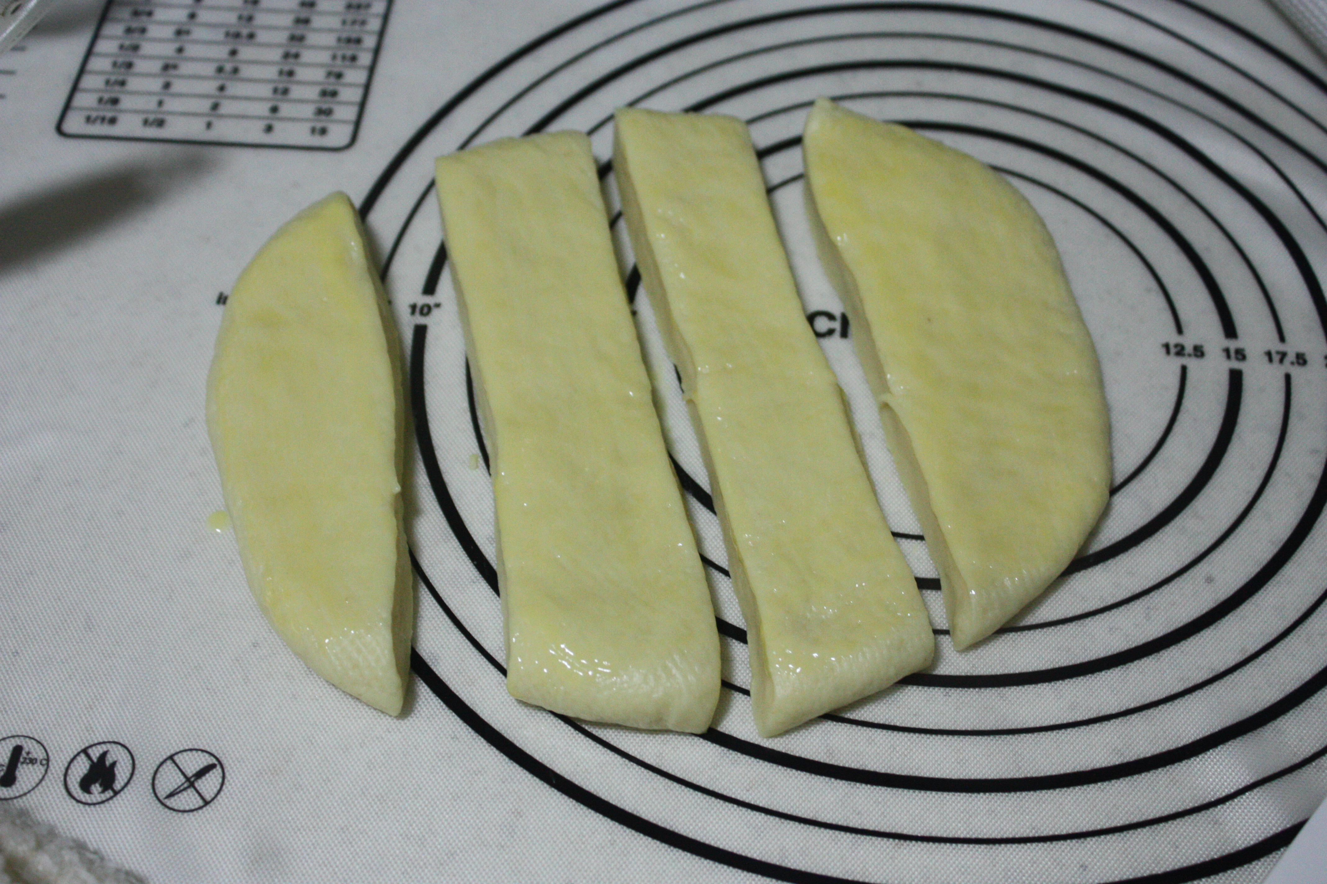 日式煉乳蜜豆麪包的做法 步骤6