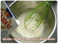 【迷你起司乳酪蛋塔】消耗淡奶油和乳酪的微酸小蛋撻的做法 步骤7