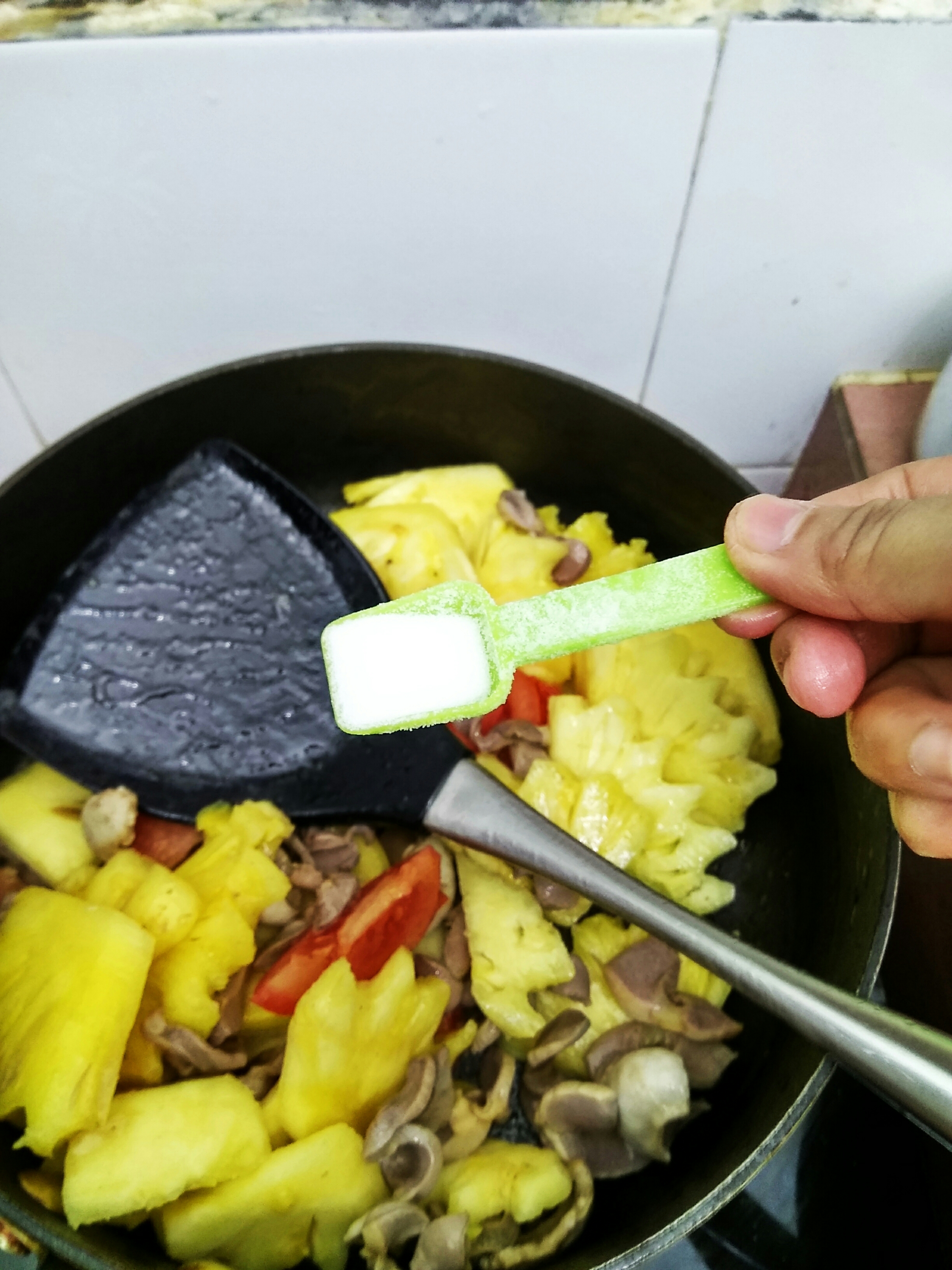 菠蘿（鳳梨）炒雞胗的做法 步骤12