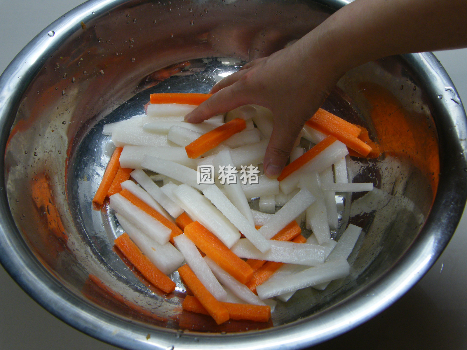 醃酸辣蘿蔔——夏季開胃小菜的做法 步骤4