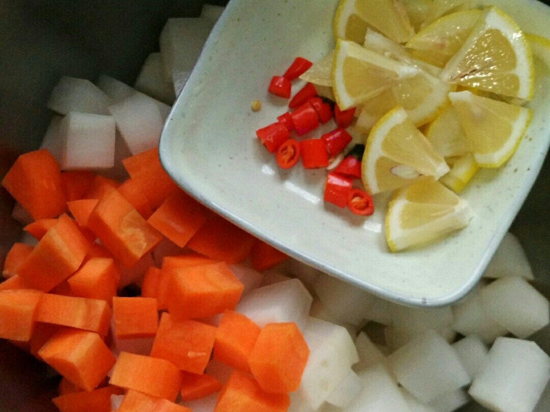 脆爽蘿蔔丁（開胃小菜）的做法 步骤3