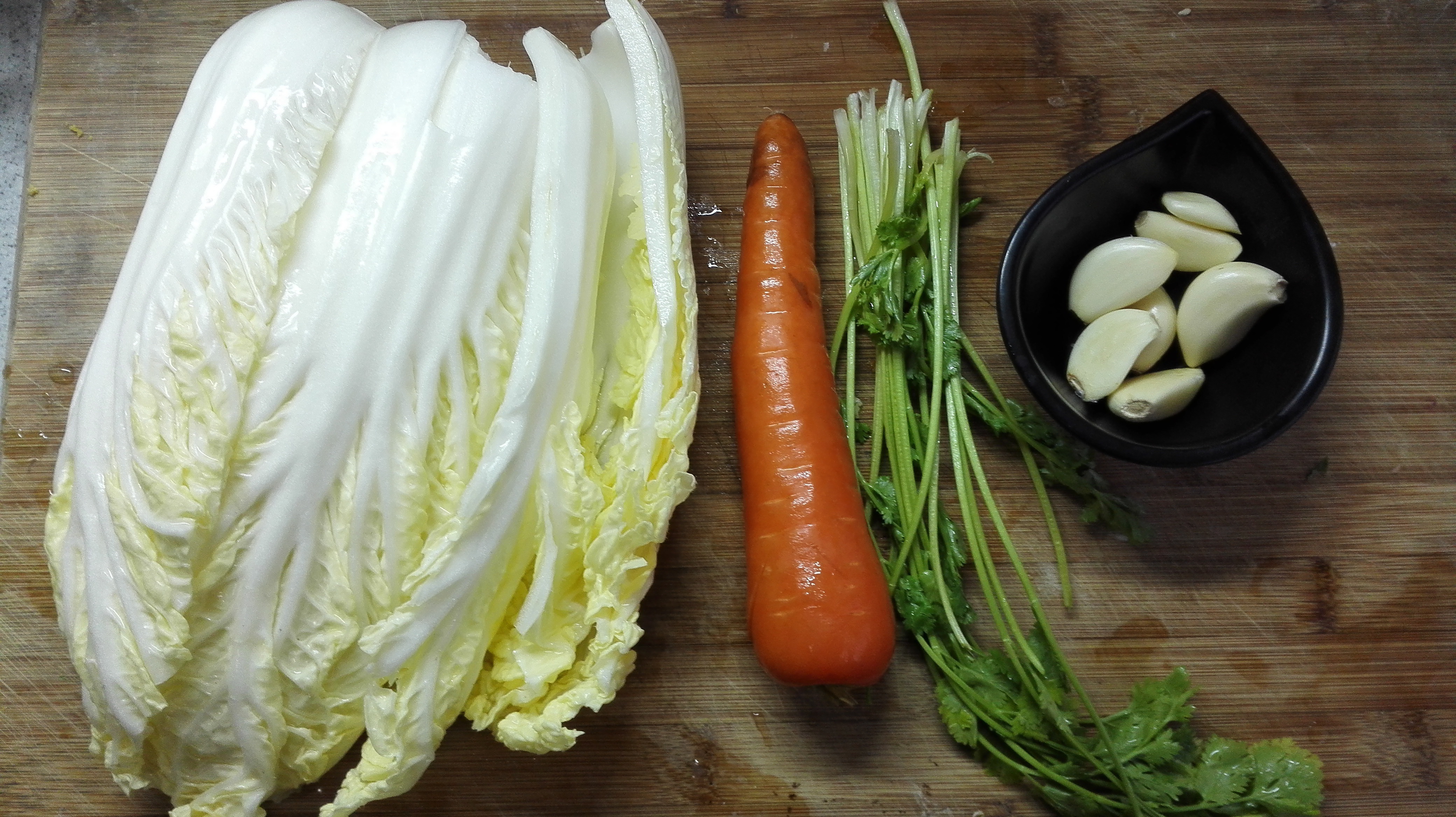 涼拌白菜芯——冬天的小冷盤的做法 步骤1
