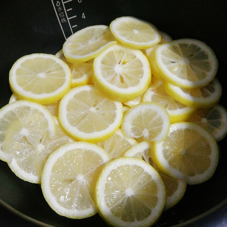 止咳潤肺檸檬蜜（電飯煲版本）的做法 步骤1