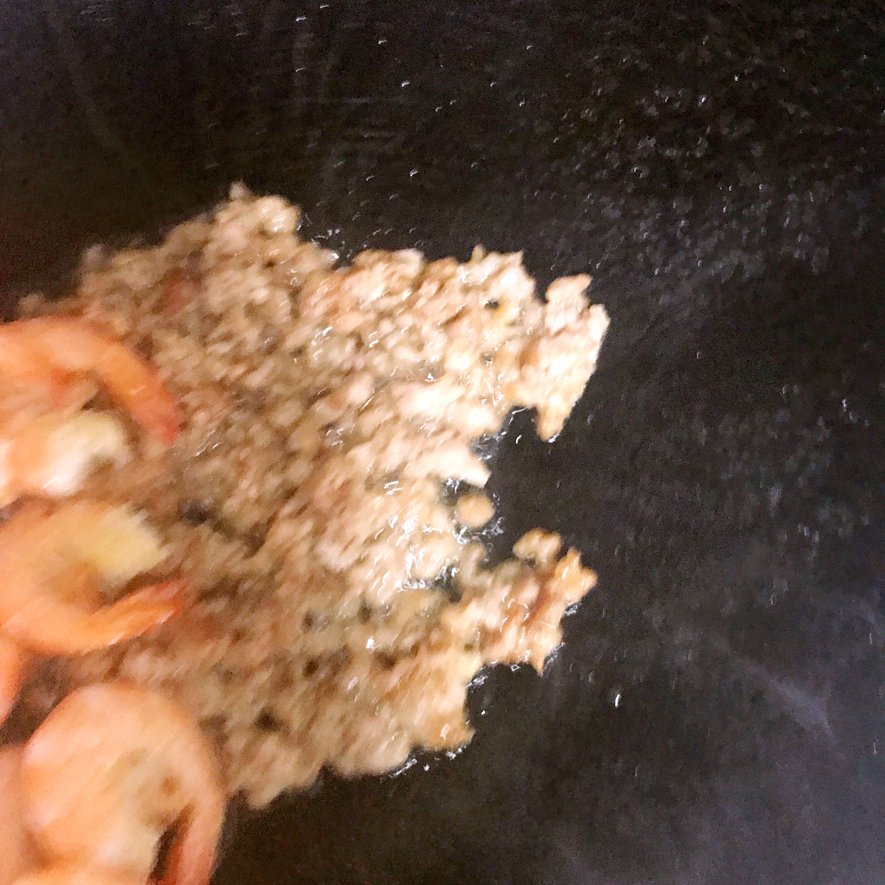 蝦仁肉末炒麪的做法 步骤4