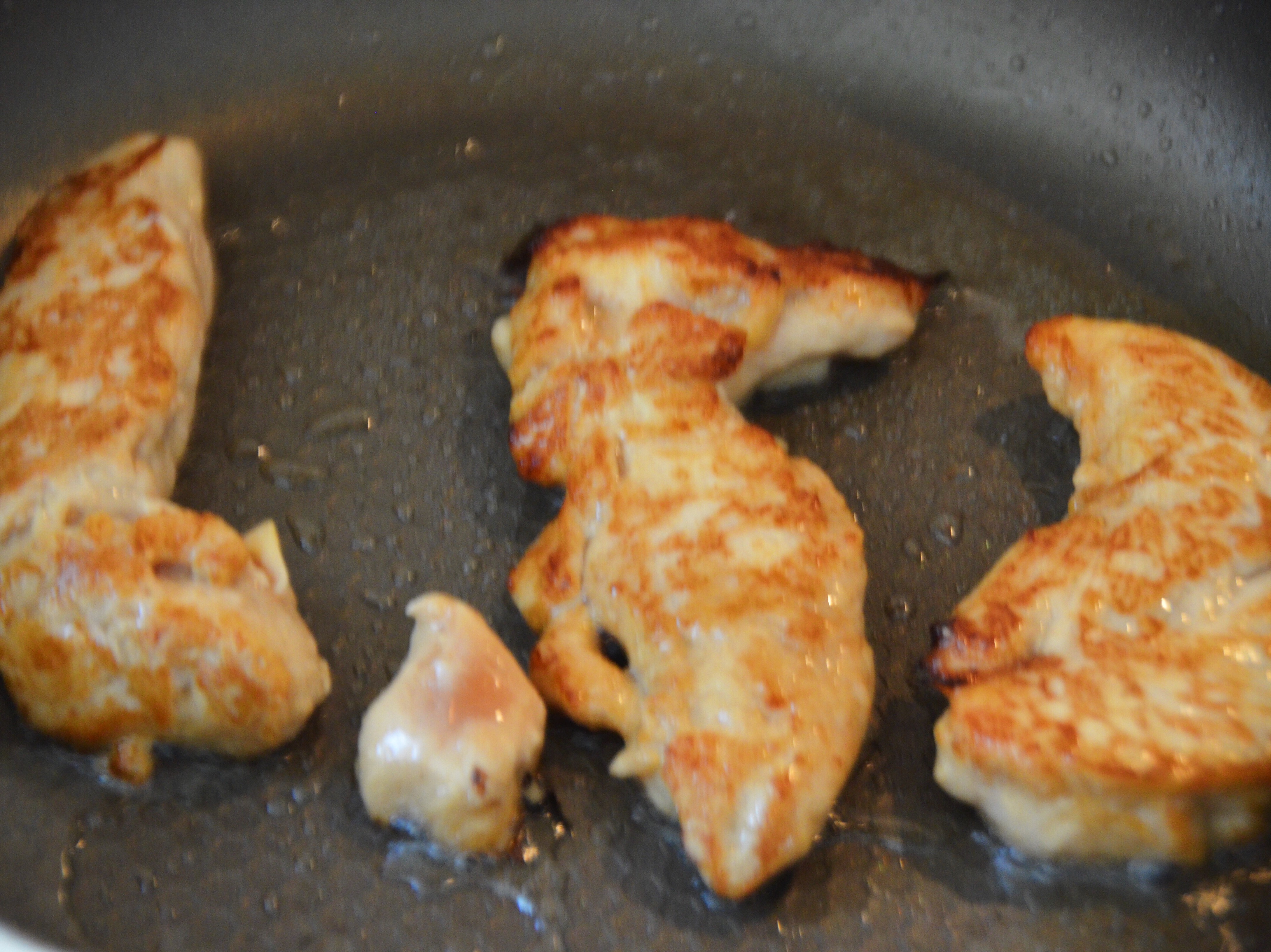 十分鐘超嫩茄汁黃油醬燉雞胸的做法 步骤5