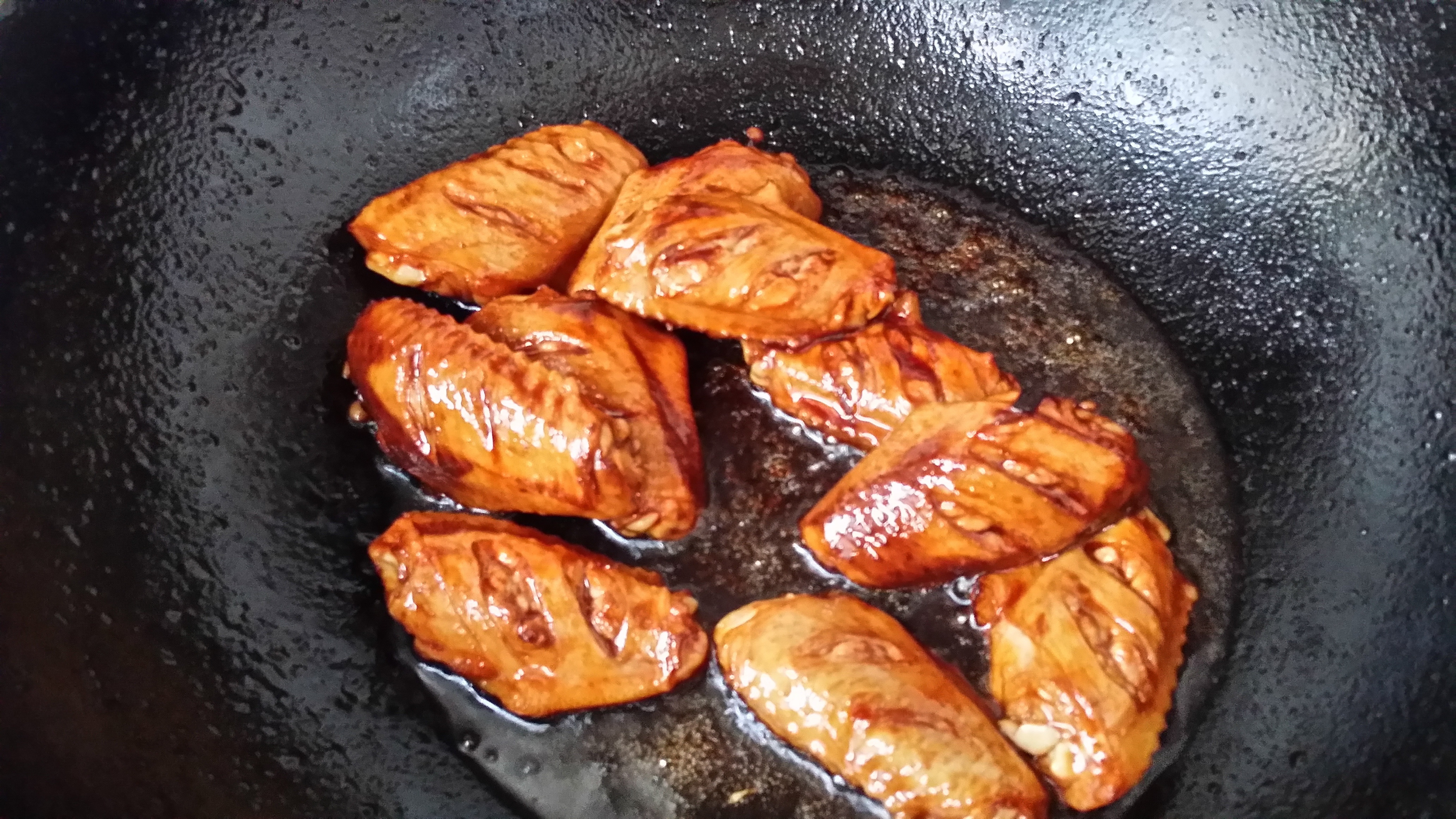 家常版紅燒雞翅土豆的做法 步骤4