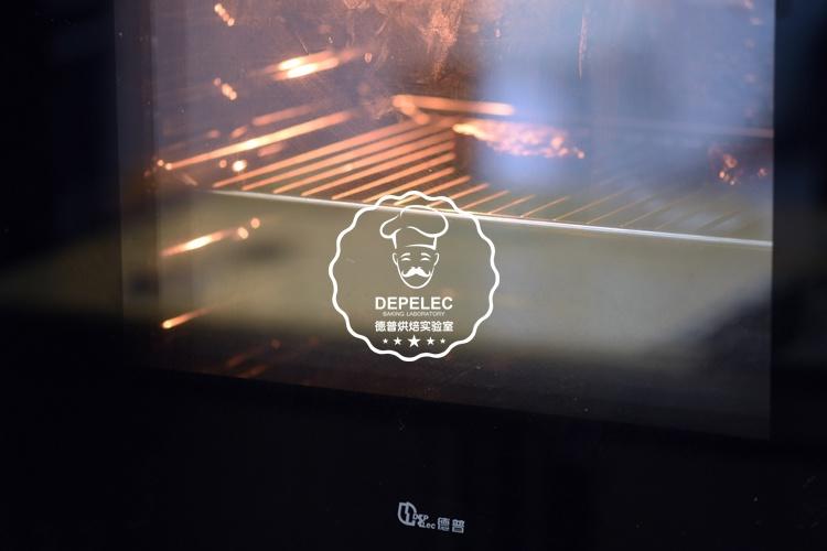 #視訊#德普烤箱食譜：烤牛排的做法 步骤3