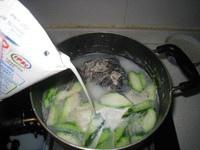奶香石斑絲瓜湯的做法 步骤6