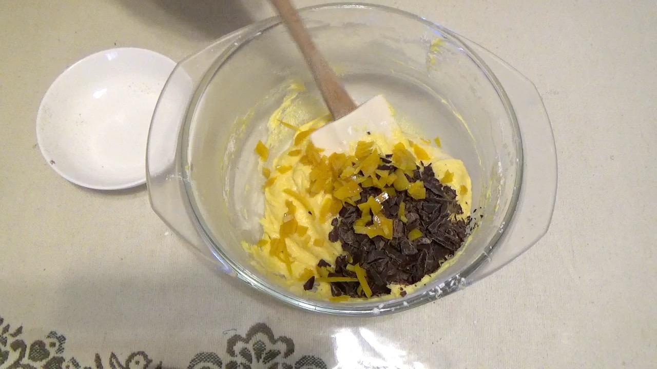 橙皮巧克力 咕咕霍夫磅蛋糕 Kouglof（視訊菜譜）的做法 步骤8
