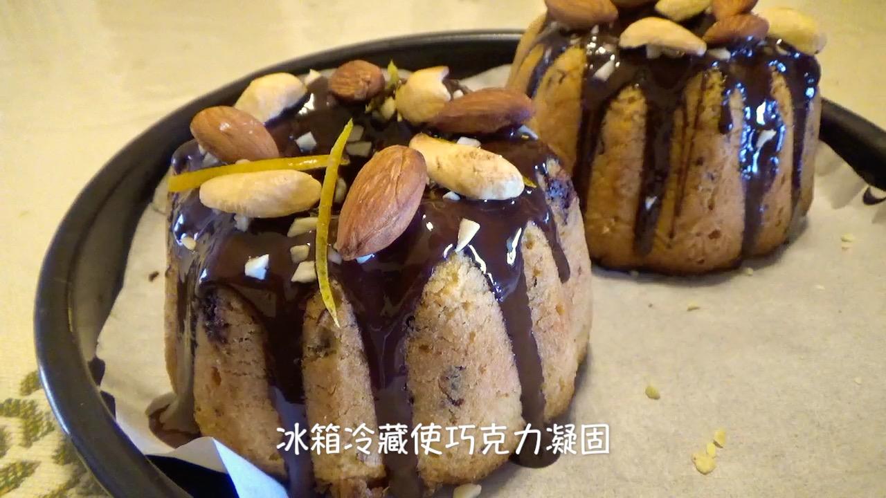 橙皮巧克力 咕咕霍夫磅蛋糕 Kouglof（視訊菜譜）的做法 步骤17