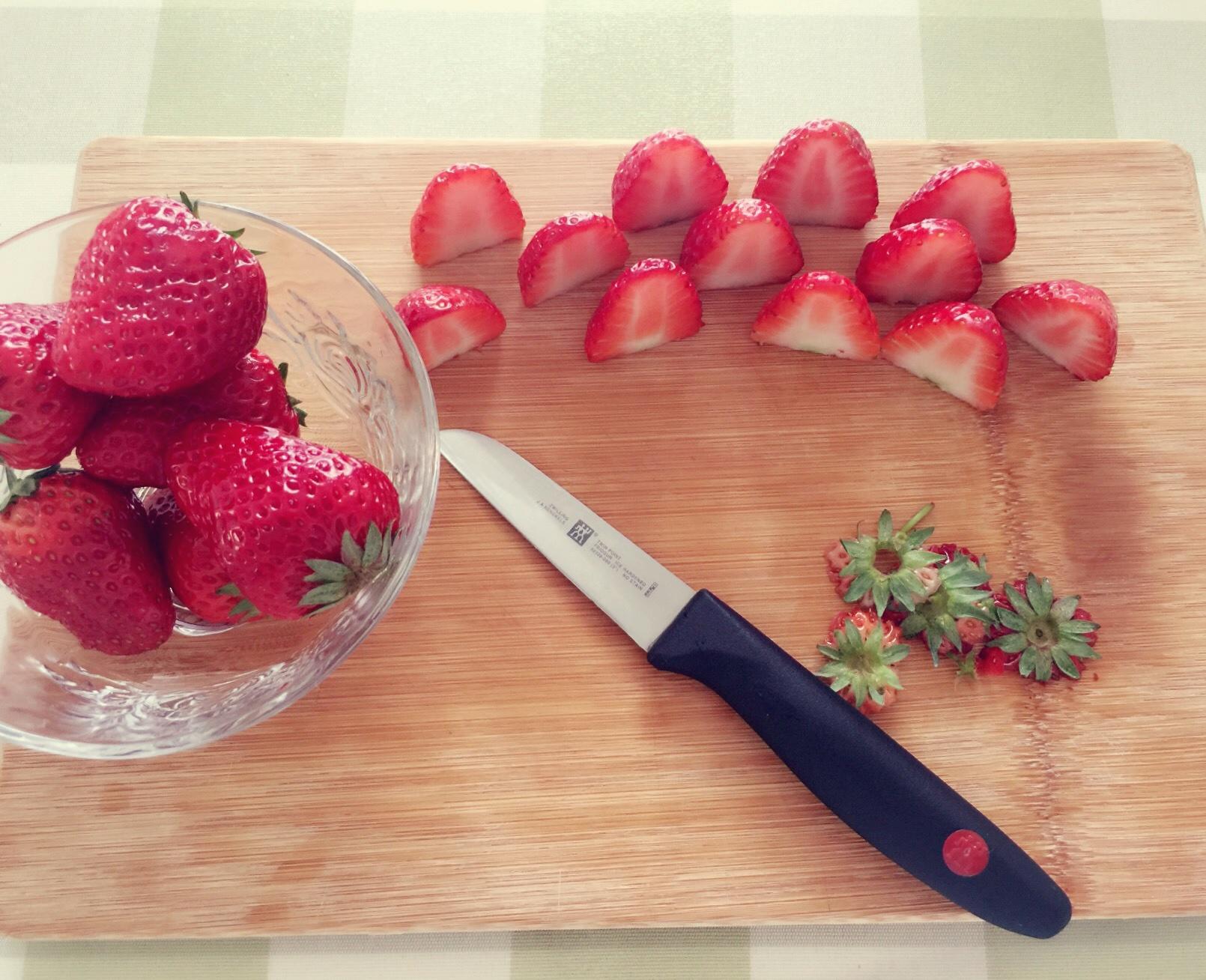 奧利奧草莓酸奶慕斯蛋糕（6寸）的做法 步骤11