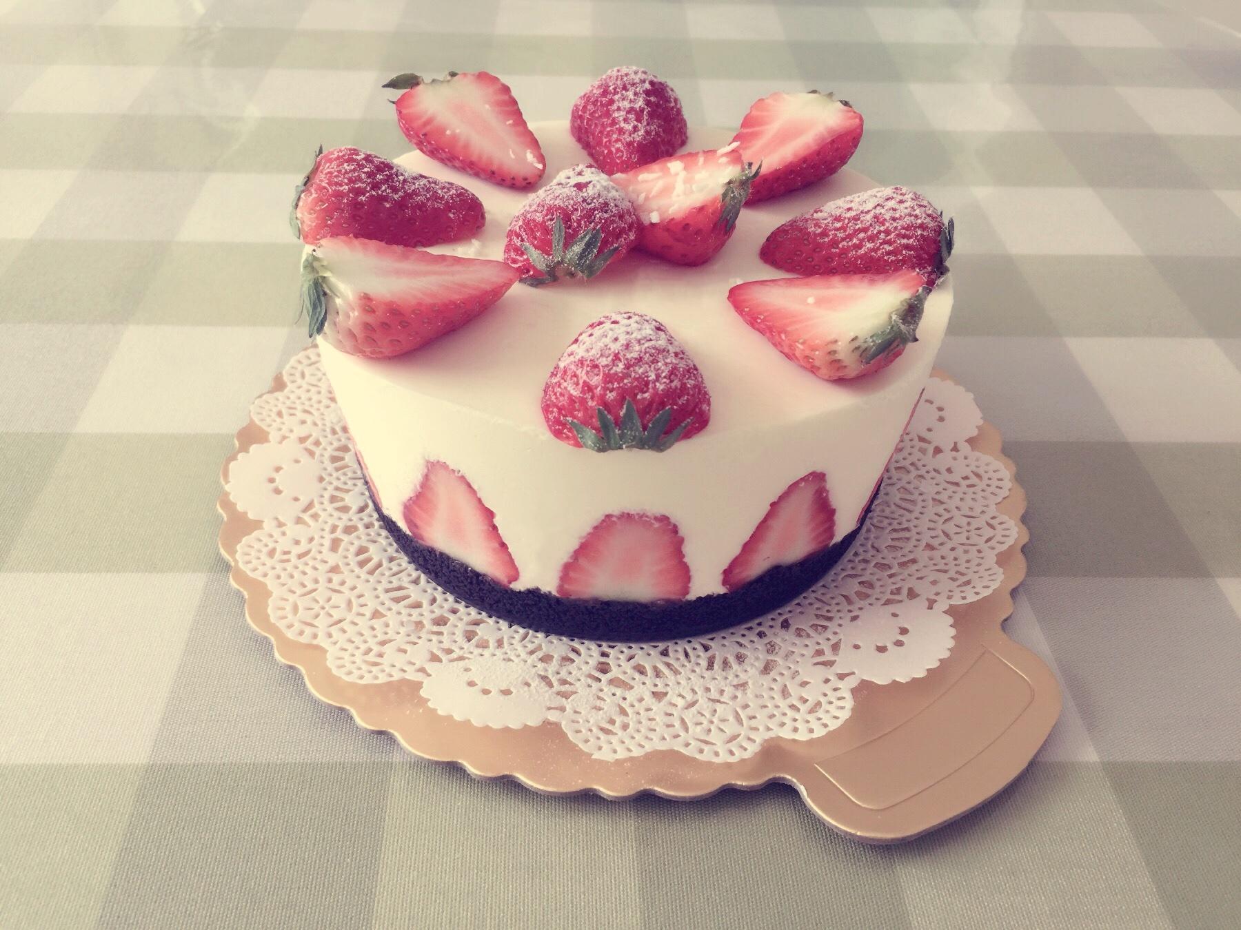 奧利奧草莓酸奶慕斯蛋糕（6寸）的做法 步骤15
