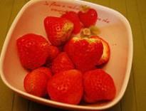 芒果草莓冰糕的做法 步骤4