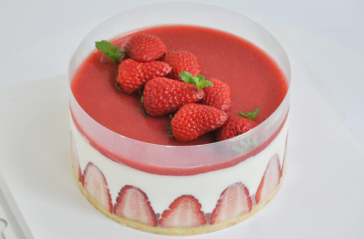 【視訊】草莓慕斯蛋糕～抓住草莓季的尾巴的做法 步骤21